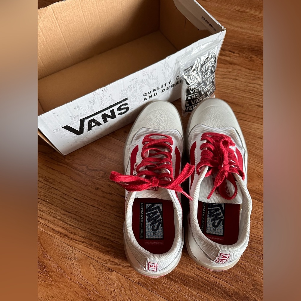 NWT Vans Sneakers - Picture 3 of 7